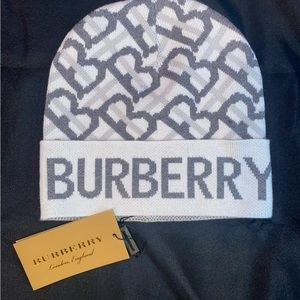 Burberry Beanie White/Gray